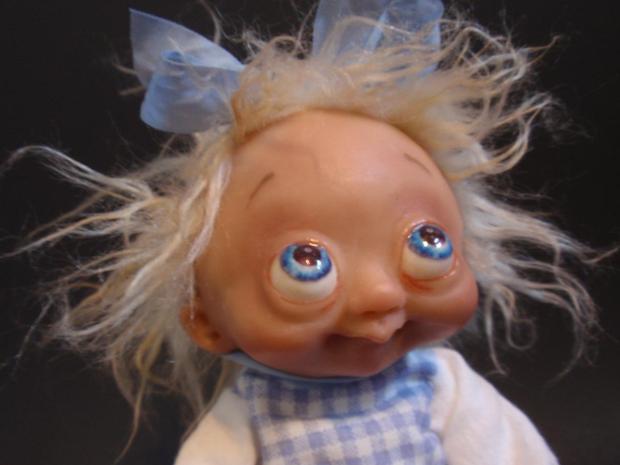 Robin - close up - Bledsoe